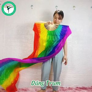 Quạt múa 7 màu dải dài 1m8 nan tre vải lụa mềm mại cực đẹp