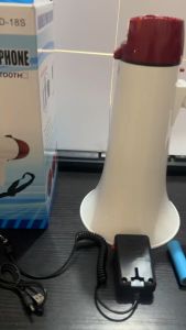 NEW Handheld MegaphoneVoice Amplifier Speaker Bullhorn Siren Alarm With Rechargeable Battery 50W SD-18S