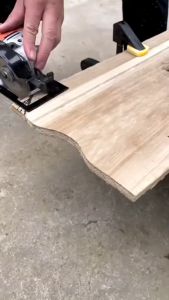 Bộ khung cố định máy cắt cầm tay với tấm chắn bảo vệ