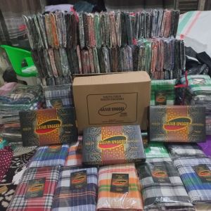 Sarung gajah unggul pria dewasa motif dobby