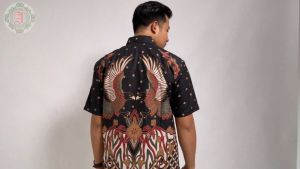Batik Lengan Pendek Pria Dewasa Katun Furing Keren Modern Solo Baju Kemeja Batik Pria Cowok PD05