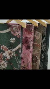 HIJAB SEGIEMPAT VOAL PREMIUM LASERCUT