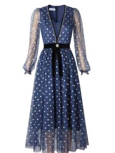 ชุดราตรีคอวีลายจุดสุดหรูหรา ชุดราตรีผ้าตาข่ายคอวีสุดหรูหราสำหรับคุณภาพสูงของ Capacity Kiss ชุดราตรีสำหรับงานปาร์ตี้