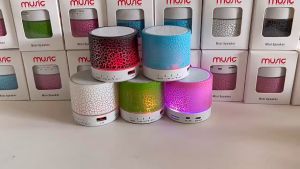 Speaker Bluetooth Mini S10 Portable Motif Retak Portable Super Bass