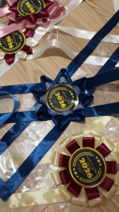 GRADUATION GARLAND - 10 BILL POCKET (Satin Ribbon)