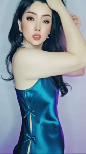 Đầm ngủ lụa chính hãng mềm mịn WANNABE váy ngủ xẻ tà đính 4 nơ một bên sườn áo thật quyến rũ DNS12