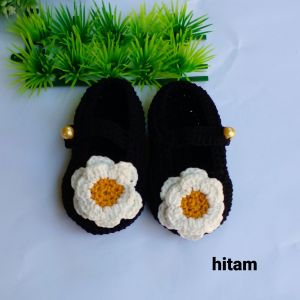 sepatu bayi perempuan rajut cantik lucu murah ringan