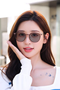 Photochromic Progressive Multifocus Reading Glasses Women Aluminum Arm TR90 Frame Blue Light Blocking Multifocal Readers
