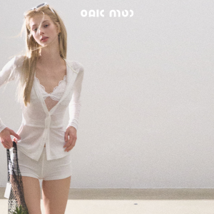 OAKMOO | Bộ Quần Áo Len Có Mũ Slim Textured