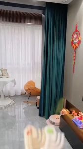 Móc treo tường 3 nhánh xoay để nón chìa khóa vật dụng quần áo dán tường chịu lực dính siêu chắc siêu bền đa năng