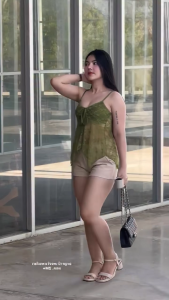 Áo Hai Dây Ren Nữ Màu Xanh Form Ôm Tôn Dáng Chuẩn Trend Mùa Hè