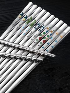 Portable Square Anti-Slip 316 Stainless Steel Chopsticks Family Set Cute Style Home Use Student Suitable Gift Box Set