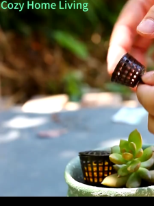 20Pcs Fertilizer Basket with Lid Plant Fertilizer Dispenser Fertilizer Basket Small Flowerpot Cup Plant Growth Supplies