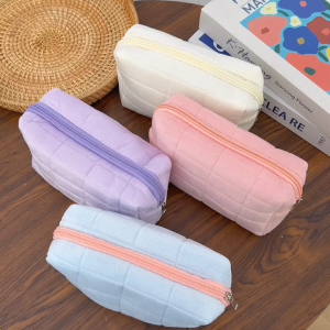 Cute Plush Bag for Women Cosmetic Bags / Zipper Stationery Case / Travel Storage Toiletry Bag