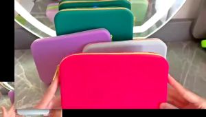 BAOUFUL Square Silicone Storage Bag Makeup Brush Holder Travel Portable Waterproof Makeup Pouch