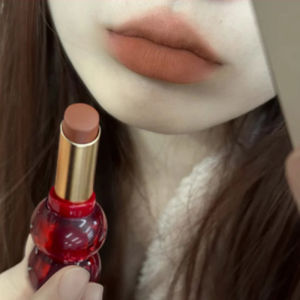 Matte Velvet ลิปสติกน่ารัก Gourd Shape สวมใส่ Solid Lip Gloss กันน้ํา Non-stick Cup Lip Tint เกาหลีแต่งหน้าเครื่องสําอาง