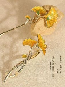 National Style Ginkgo Leaf Tassel Hairpin Chinese Ancient Style Female Winter Updo Pin Minimalist Modern Cheongsam Fancy Han Dynasty Hair Clasp