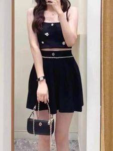 M Home Early Autumn French Style Black Knitted Simple Versatile Womens Pencil Skirt High Waist Short Gored Skirt