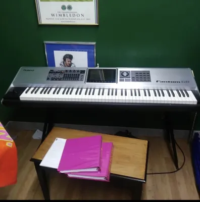 Roland Fantom-G8 Keyboard Synthesizer 88 keys