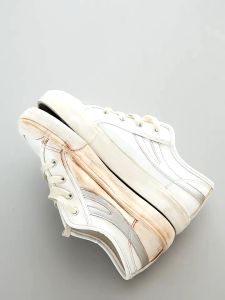 SG spot Multi functional shoe brush press out liquid easy to add liquid no need for repetition suitable for washing shoes and clothes