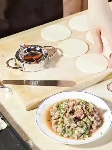 Dumpling Maker Stainless Steel Dumpling Maker Dumpling Skin Mold Ravioli Maker Press Pie Making Press Wrapper Pastry Maker Kitch
