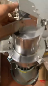 Máy xay dược liệu/ máy nghiền trầm hương 6 búa đập DF45