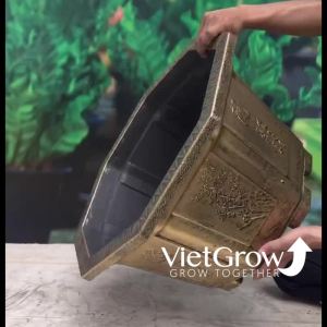 Chậu Nhựa Giả Đồng Bát Giác kích thước Miệng x Cao x Đáy: 59cm x 34cm x 38cm 53 Lít
