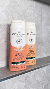 Combo Dầu Gội & Xả Mềm Mượt Tóc OC NATURALS ÚC 400ML Silky Smooth Tinh Chất Hoa Sen Và Lô Hội Giảm Khô Xơ Gãy Rụng