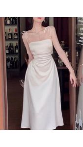 Đầm Váy Lụa Mềm Mại Khoét Eo Cột Dây Dự Tiệc Dạo Phố BY8458