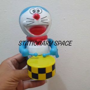 SS Mainan Anak Boneka Pukul Drum Karakter Doraemon Musik