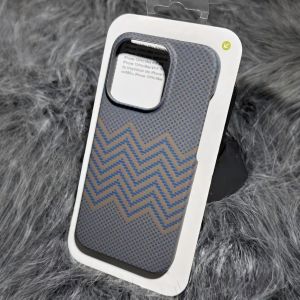 Half Pack Skin Feeling Carbon Fiber Pattern Suitable for Apple 15promax Lightweight Phone Case Iphone14pro Ultra-Thin Heat Dissipation 13pm New Arrival Kevlar Texture 12 Drop-Resistant 11 Frosted Protective Case Hard