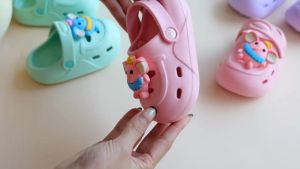 Fashion รองเท้าเด็ก รองเท้ารัดส้นเด็ก รองเท้าหัวโต พื้นนุ่มมาก น้ำหนักเบา มีกันลื่น