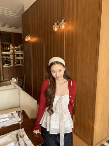 Stylish Age-defying Red Knit Cardigan Short Style
