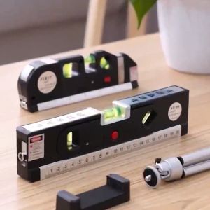 Thước đo khoảng cách bằng laser cầm tay Thước laser lấy chuẩn mực cân bằng dọc ngang vuông góc