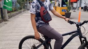 Tas Pinggang Pria Waist Bag Aesthetic Distro Serba Guna Merah Abu Blackkelly COD