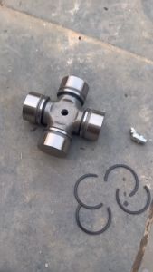 Bi chữ thập 34 dài 90 lắp cho các loại xe ô tô máy xúc máy móc công trình bi cát đăng trục truyền chuyển động