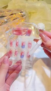 Bộ Móng Tay Giả Nhấn Dán Trung Bình Đến Dài Thiết Kế Hoa Trà Phong Cách Thuần Khiết Ánh Cực Quang Kim Cương Dành Cho Tiệm Nail