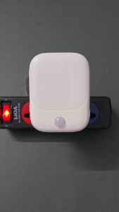 Đèn Led Vuông Cảm Biến Chuyển Động Ánh Sáng Dịu Nhẹ Cho Phòng Ngủ / Hành Lang / Bếp