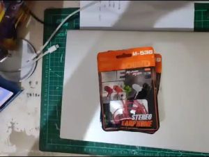 Headset Handsfree Vibox M536: Sound Power Bass InEar & Headset Serbaguna Daily Use