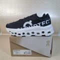 Sepatu On Cloudmonster Running Shoes/On Cloud Monster Wanita/Sepatu Olahraga Wanita. 
