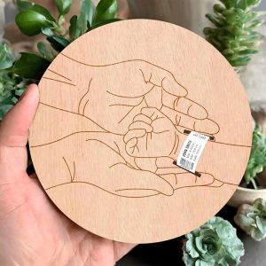 Memorial Keepsake Holders: Personalized Baby Gifts for New Parents