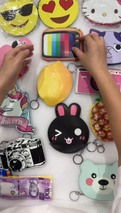 Creative Pouch 3D Fruit Cartoon Shapes Zipper coinpurse Cute Wallet with keychain Cartoon Character Shape Coin Purse