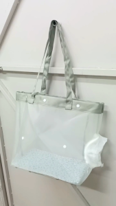 OMI Petshop Portable Breathable Travel Pet Cat Bag Beg Travel Haiwan Peliharaan Kucing Ringan & Mudah Lipat