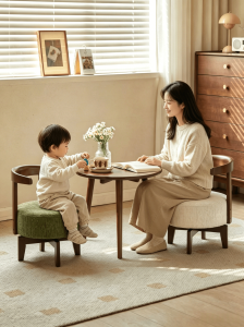OYIla | Retro Backed Wooden Stool