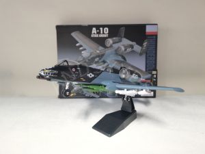 1/72 Plastic Model Airplane A-10 Thunderbolt II Warthog Plane Model Building Kits Toys Adult Assembly Model Plane
