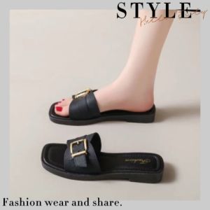 QZshop พร้อมส่งจากโกดังไทย รองเท้าแตะแฟชั่นสำหรับสาวๆ รุ่นนี้งานดีมาก ทรงสวย ใส่แล้วดูดี มี 3 สีให้เลือกสวมใส่ ใครสนใจกดสั่งสินค้าในตะกร้าได้เลยน้า