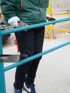 คีมล็อคปากตรง พกพาสะดวก 10นิ้ว น้ำหนักเบา คำแนะนำ: จับถนัดมือ