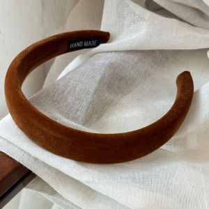 Caramel Latte Velvet Hairband Women High Hairline Gold Buckle Fashionable Wide Bracket Vintage Style Hair Accessories