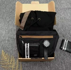 (Bisa COD) Hampers Guftbox Kado cowok isi Hoodie Hitam Kado Cowok Kado Ulangtahun Valentine Anniversary Kado Unik Fashion Cowok Hoodie