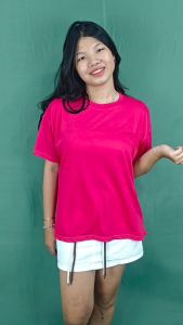 Kaos Atasan Wanita Polos: Pilihan Tepat untuk Sehari-hari